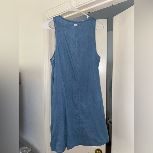 Volcom faux denim dress WITH POCKETS - Picture 2 of 4